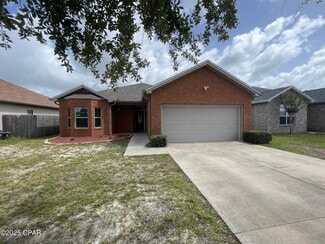 Building Photo - 5307 Seneca Ln