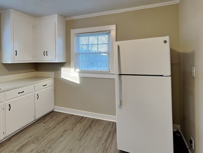 Foto del edificio - 113 Kingsway Dr