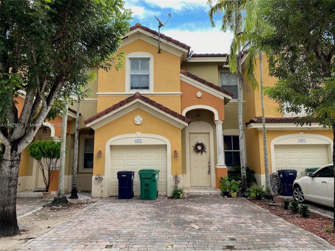 Primary Photo - 8455 SW 165th Pl