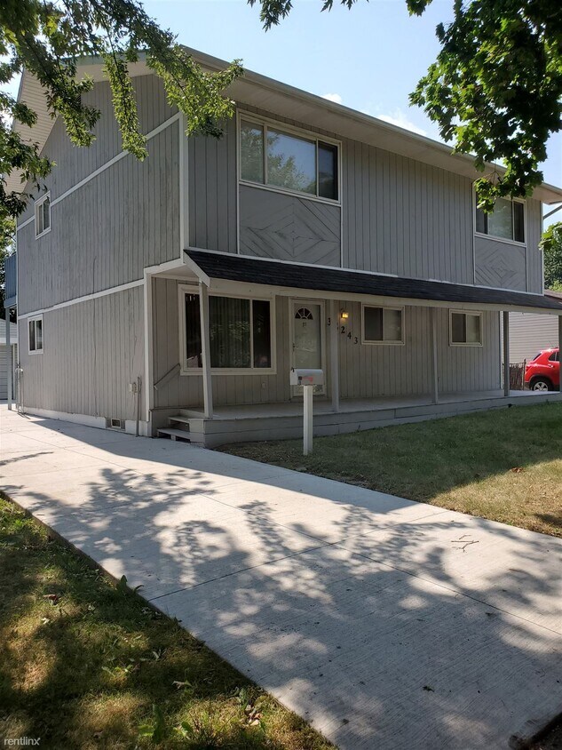 4 br, 2 bath House 32243 Harvard St House for Rent in Westland, MI
