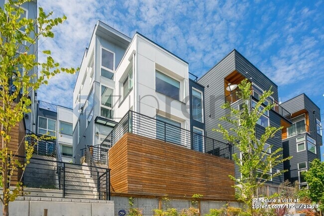 Building Photo - 1409 19th Ave