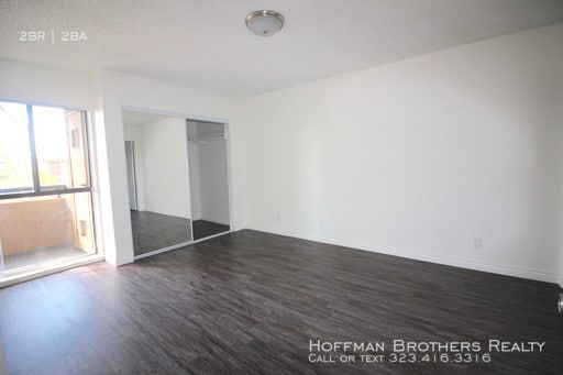 Building Photo - 1725 Grismer Ave
