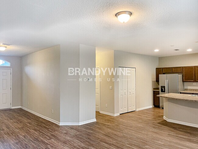 Foto del edificio - NEW Lower Rental Rate Leasing Special: Mar...
