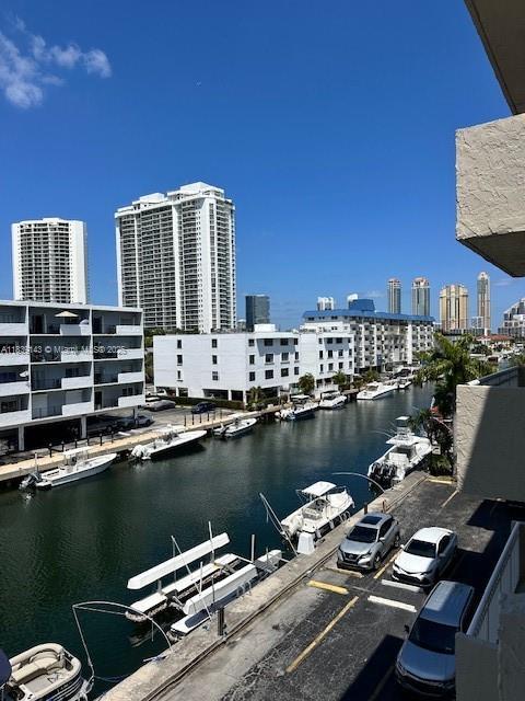 Foto del edificio - 3601 NE 170th St