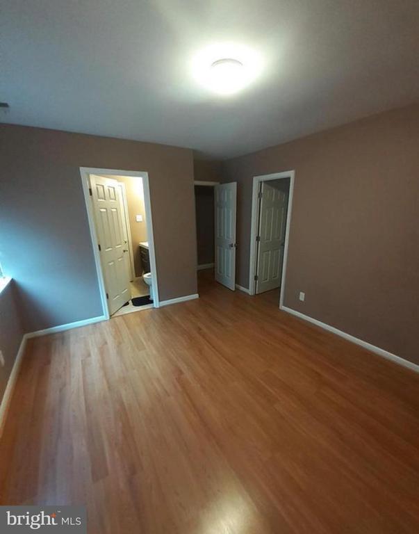 Foto del edificio - 8355 Canning Terrace