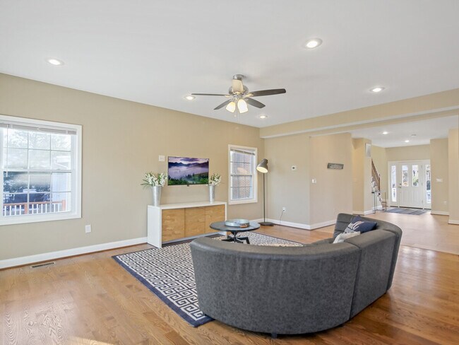 Foto del edificio - 624 US-29