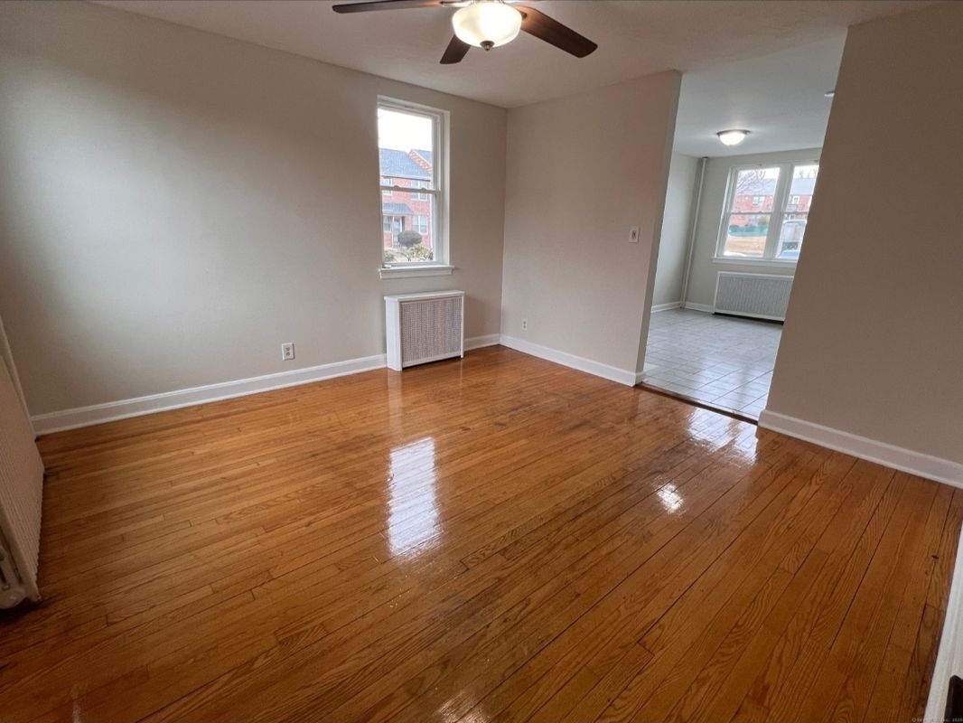 Foto del edificio - 143 Louisiana Ave