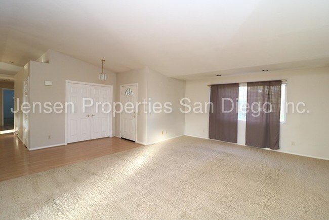 Building Photo - 4 Bed, 2 Bath Home w/ Trailer/RV Parking