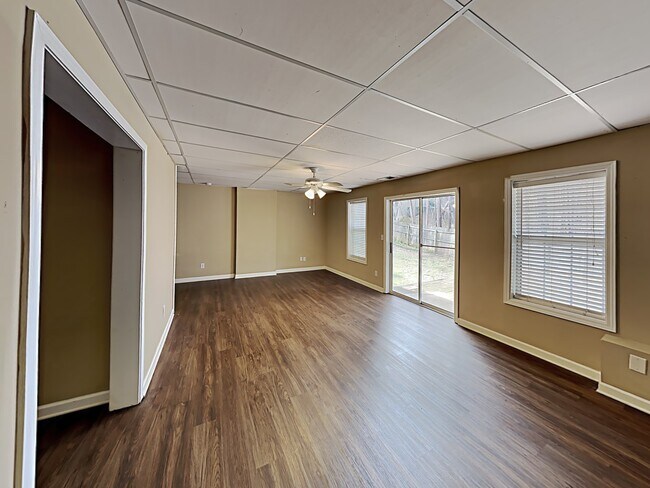 Foto del edificio - 804 Eagle Glen Crossing