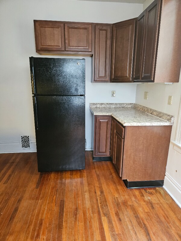 Foto del edificio - 603 Tingley Ave