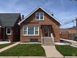 Building Photo - 4014 W 58th St