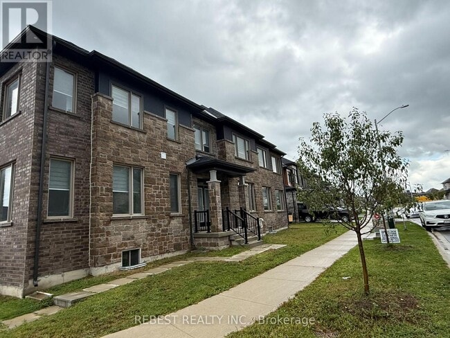 Building Photo - 46 Franklin Trail