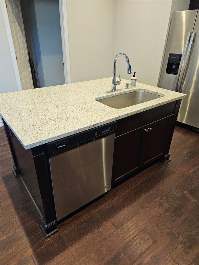 Foto del edificio - 1802 Los Olivios Wy