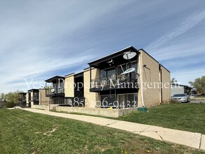 Building Photo - 1050 Healy St