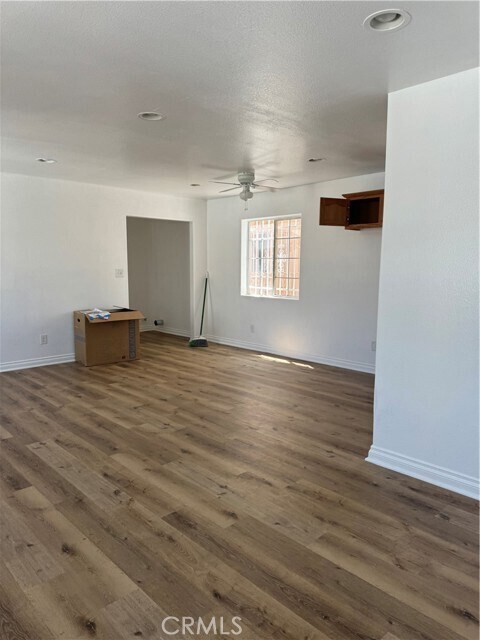 Building Photo - 11100 Willowbrook Ave