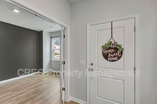 Building Photo - 270 Firewheel Ct