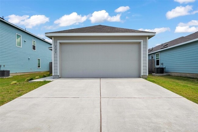 Building Photo - 125 Hal Norton Wy