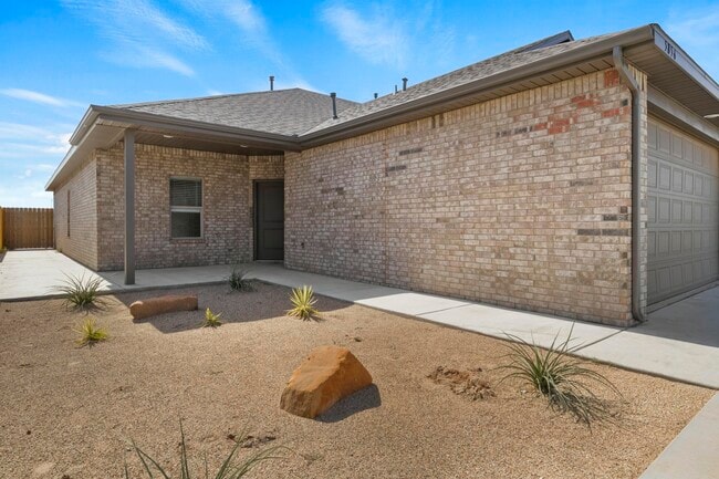 Building Photo - 5856 Virginia Ave