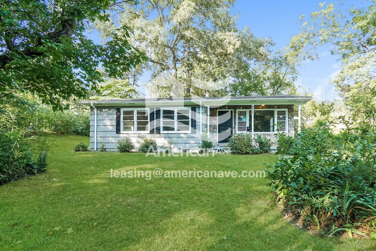 Foto principal - 620 Glen Crest Dr