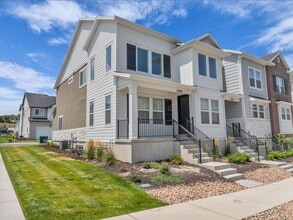 Building Photo - 1290 N 3960 W