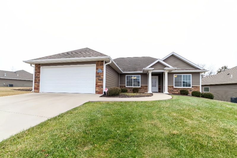 Foto principal - 4500 Weybridge Dr