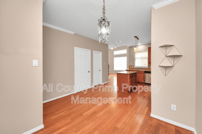 Building Photo - 823 Sterling Creek Cir