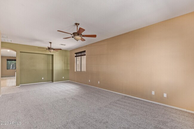 Foto del edificio - 11826 N 146th Ave