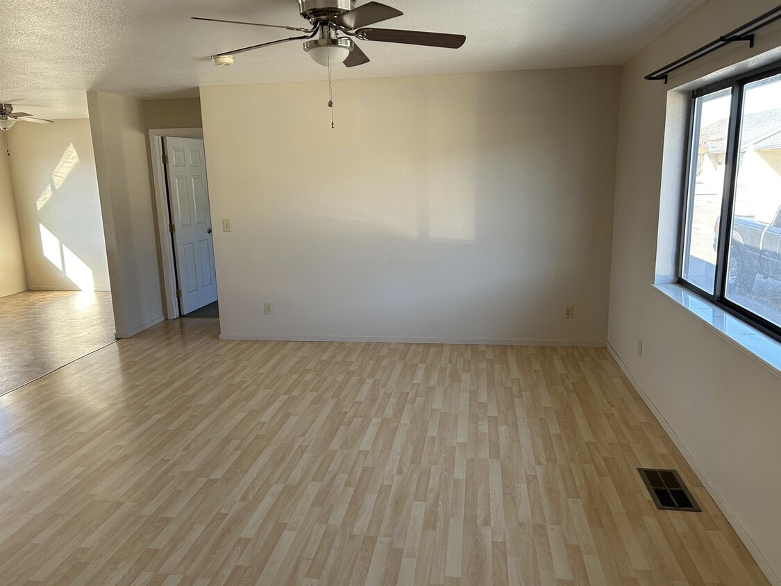 1663 Kaiser St, Fallon, NV 89406 - House Rental in Fallon, NV ...
