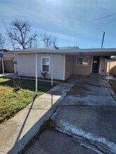 Building Photo - 10614 Chadwick St