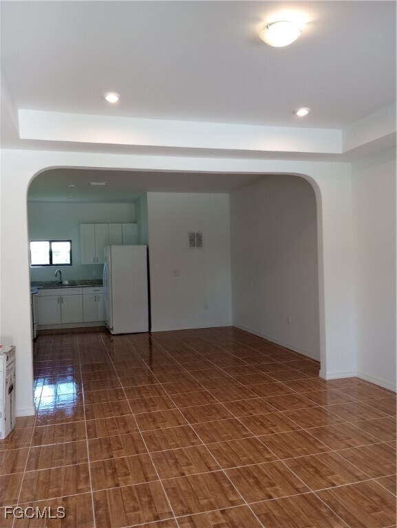 Foto del edificio - 423 Canyon Dr S