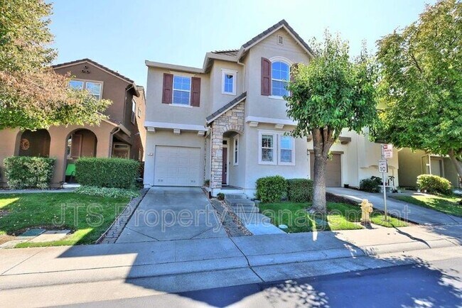 Foto del edificio - 2375 Snowberry Cir
