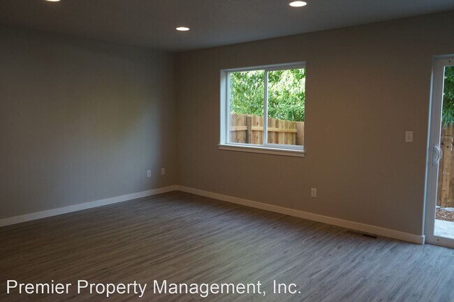 Foto del edificio - 3 br, 2.5 bath House - 7408 NE 136th Ave