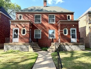 Building Photo - 6371-6371 Sutherland Ave