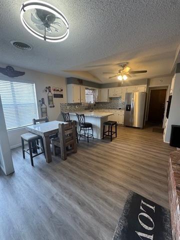 Foto del edificio - 641 Green Valley Dr