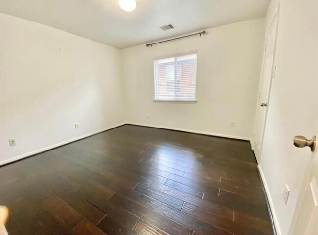 Foto del edificio - 6326 Saragosa Crossing Ln