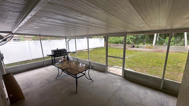 Building Photo - 11728 Spanish Lake Dr