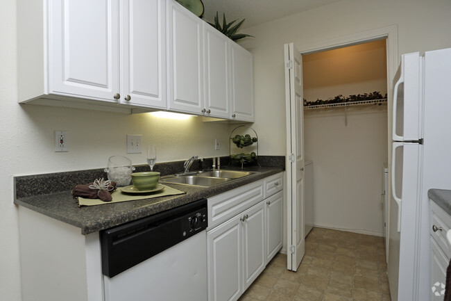 Cocina - Stoneledge Plantation Apartments