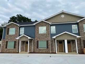 Building Photo - 805 E Main St