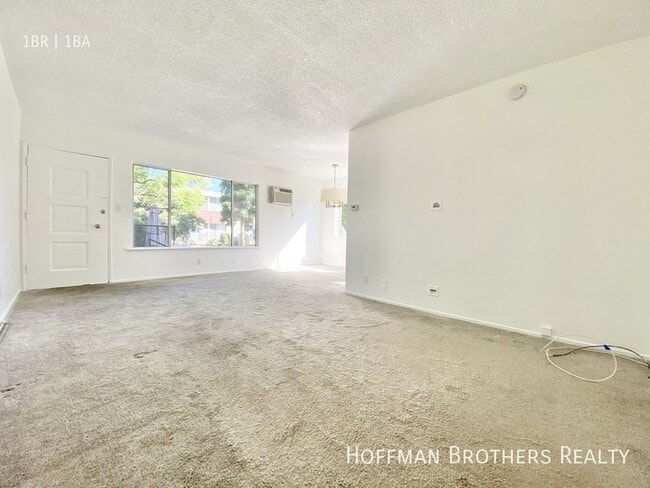 Foto del edificio - 915 N Spaulding Ave