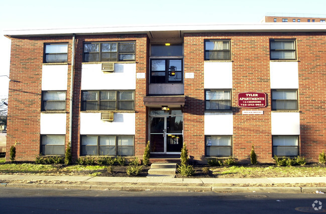 Building Photo - Tyler Apartments