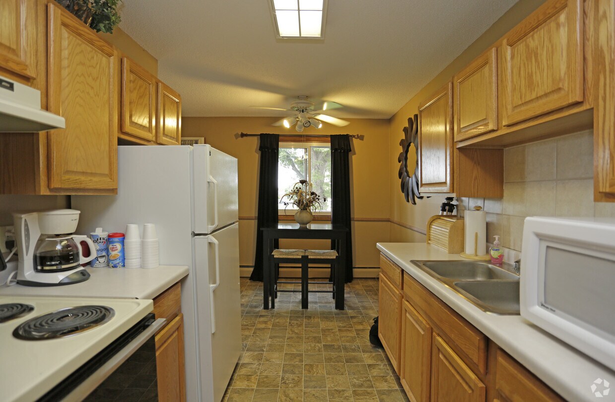 Northtown Village Apartments Apartments in Spring Lake Park, MN