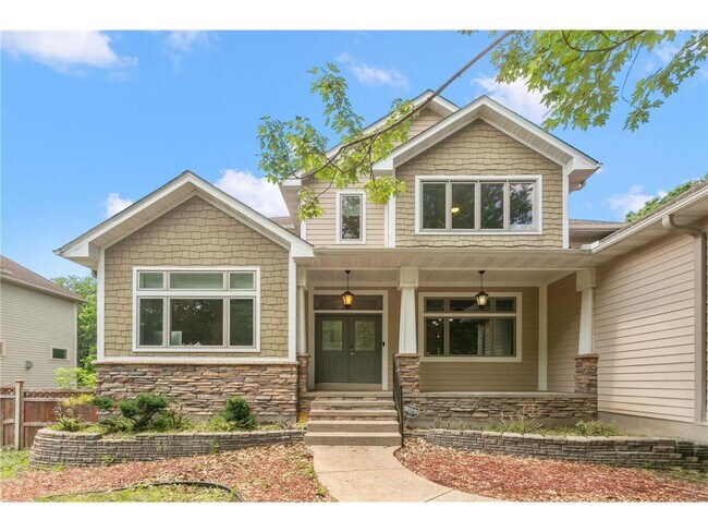 Foto del edificio - 2645 Nathan Ln N