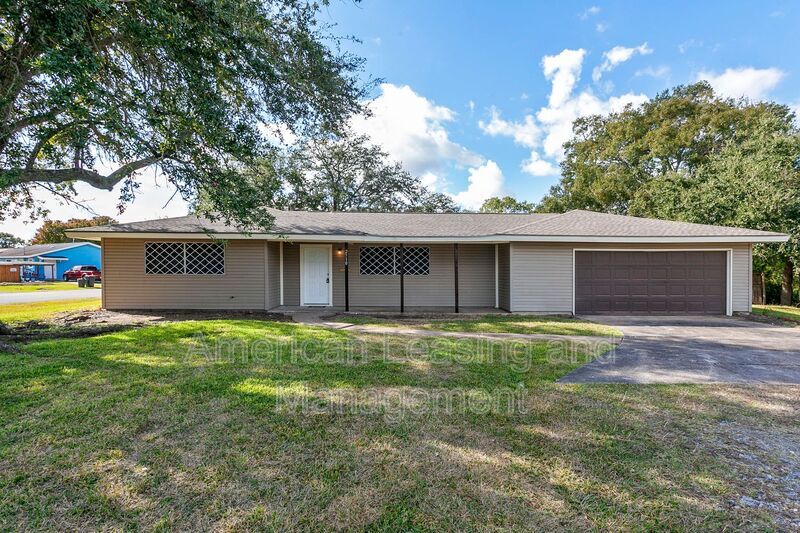 Primary Photo - 2510 Saba Ln