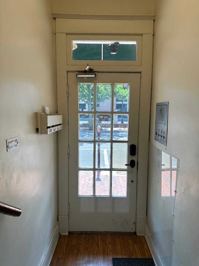Front Entrance / Mailboxes, interior view - 21 N Braddock St