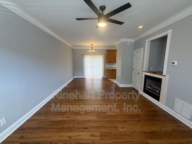 Foto del edificio - 1668 Flintwood Dr