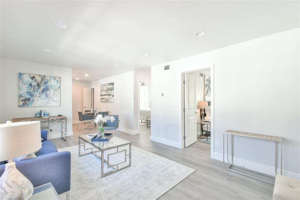 Foto principal - 905 Briarcliff Terrace NE