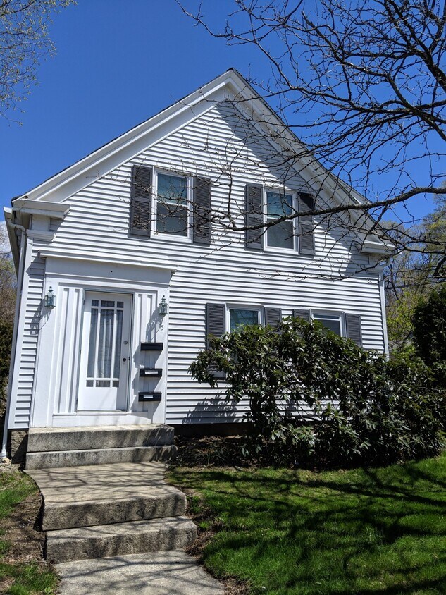 15 Grove St Unit 1, Hopkinton, MA 01748 Apartments in Hopkinton, MA