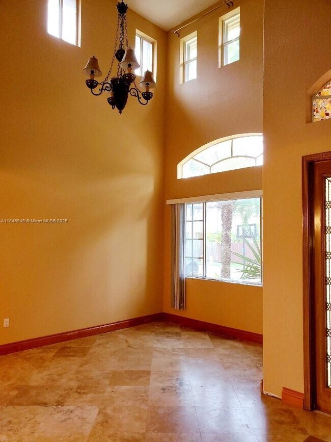 Building Photo - 16431 SW 60th Terrace