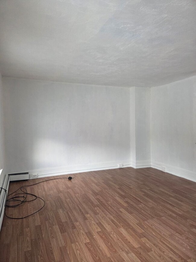 Building Photo - 510 N Pershing Ave