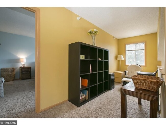 Building Photo - 17647 Hackberry Ct